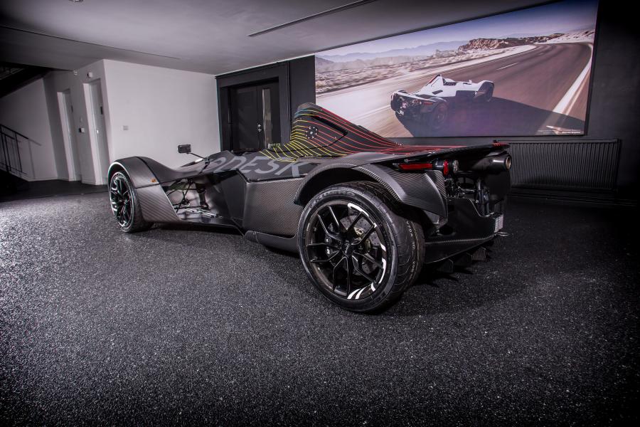  BAC Mono Art Car 2017 года  (фото 6 из 18)